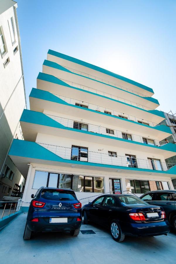 Derya Suites - Mamaia Nord Năvodari Exteriör bild