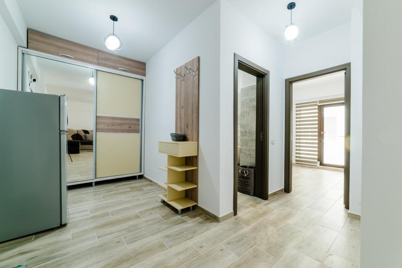 Derya Suites - Mamaia Nord Năvodari Exteriör bild