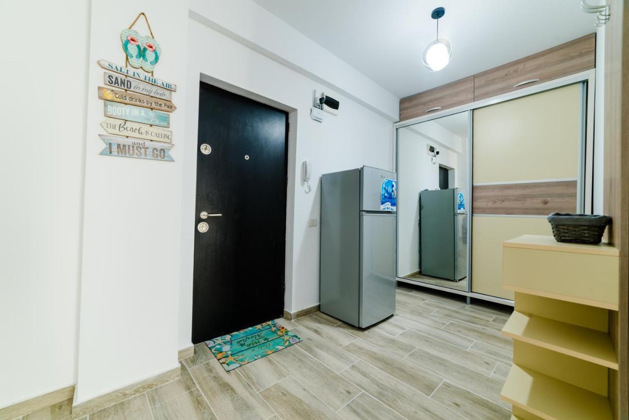 Derya Suites - Mamaia Nord Năvodari Exteriör bild