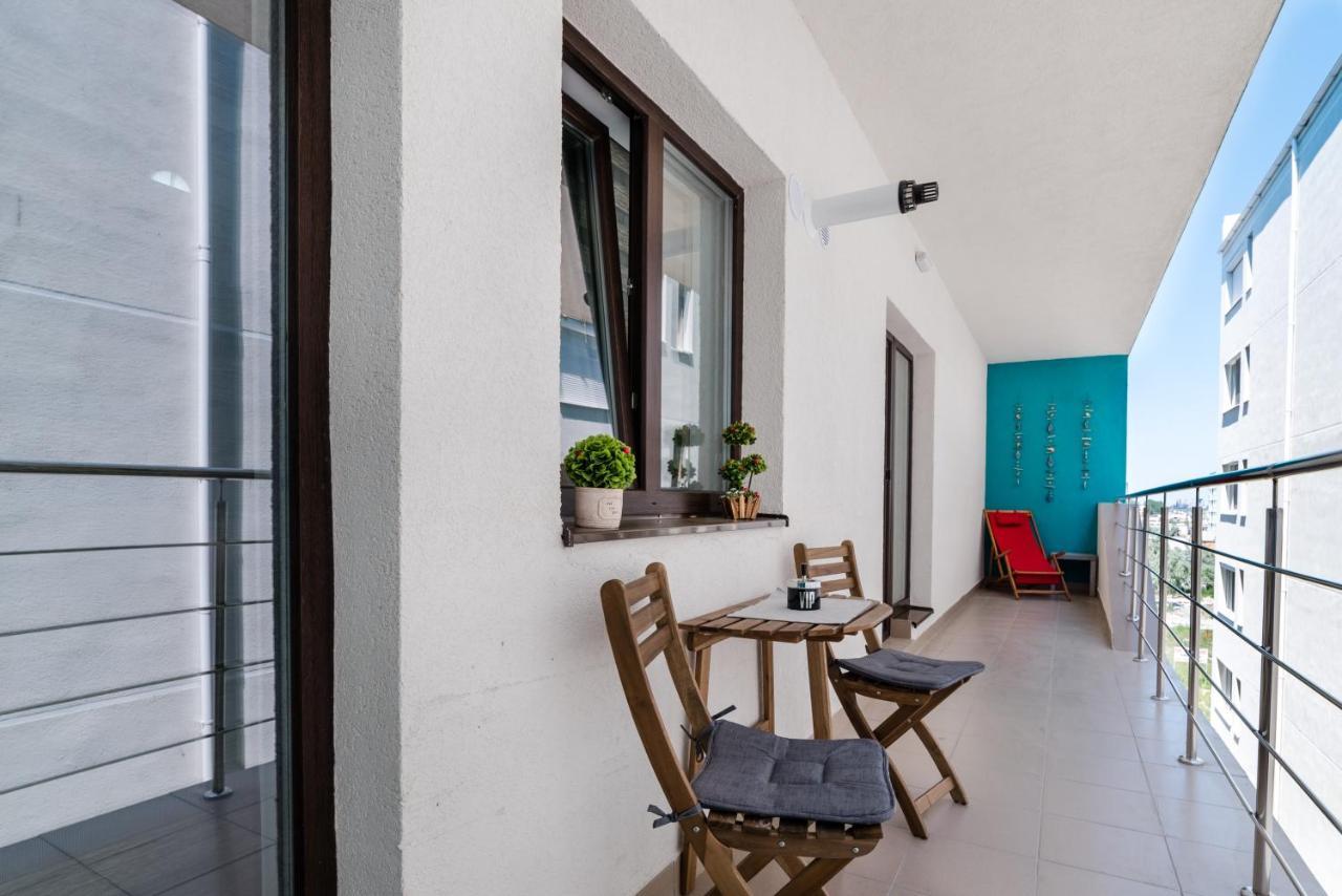 Derya Suites - Mamaia Nord Năvodari Exteriör bild