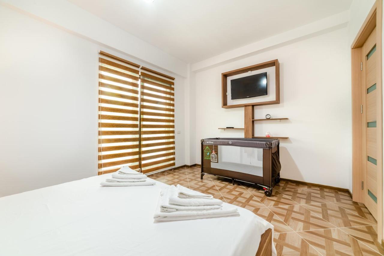 Derya Suites - Mamaia Nord Năvodari Exteriör bild
