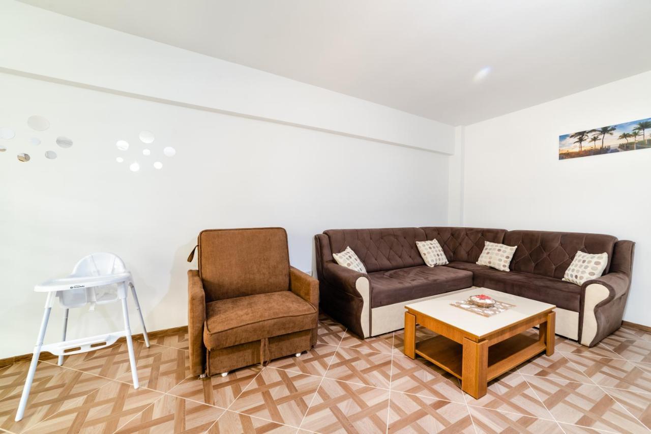 Derya Suites - Mamaia Nord Năvodari Exteriör bild