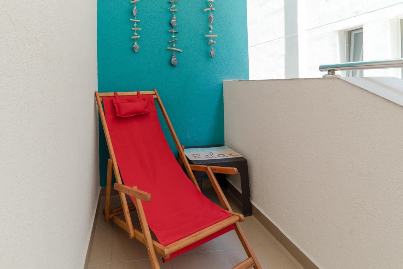Derya Suites - Mamaia Nord Năvodari Exteriör bild