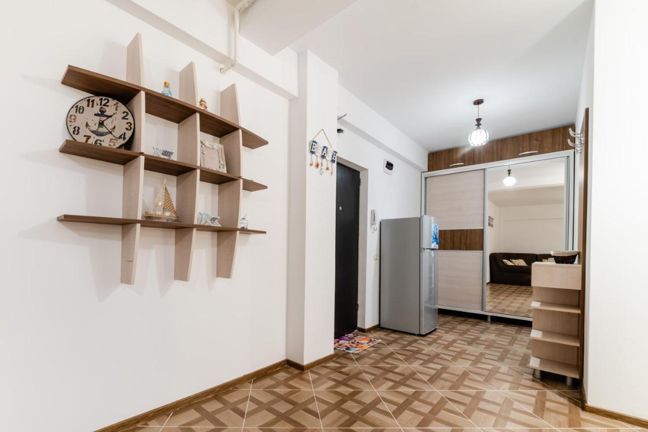 Derya Suites - Mamaia Nord Năvodari Exteriör bild